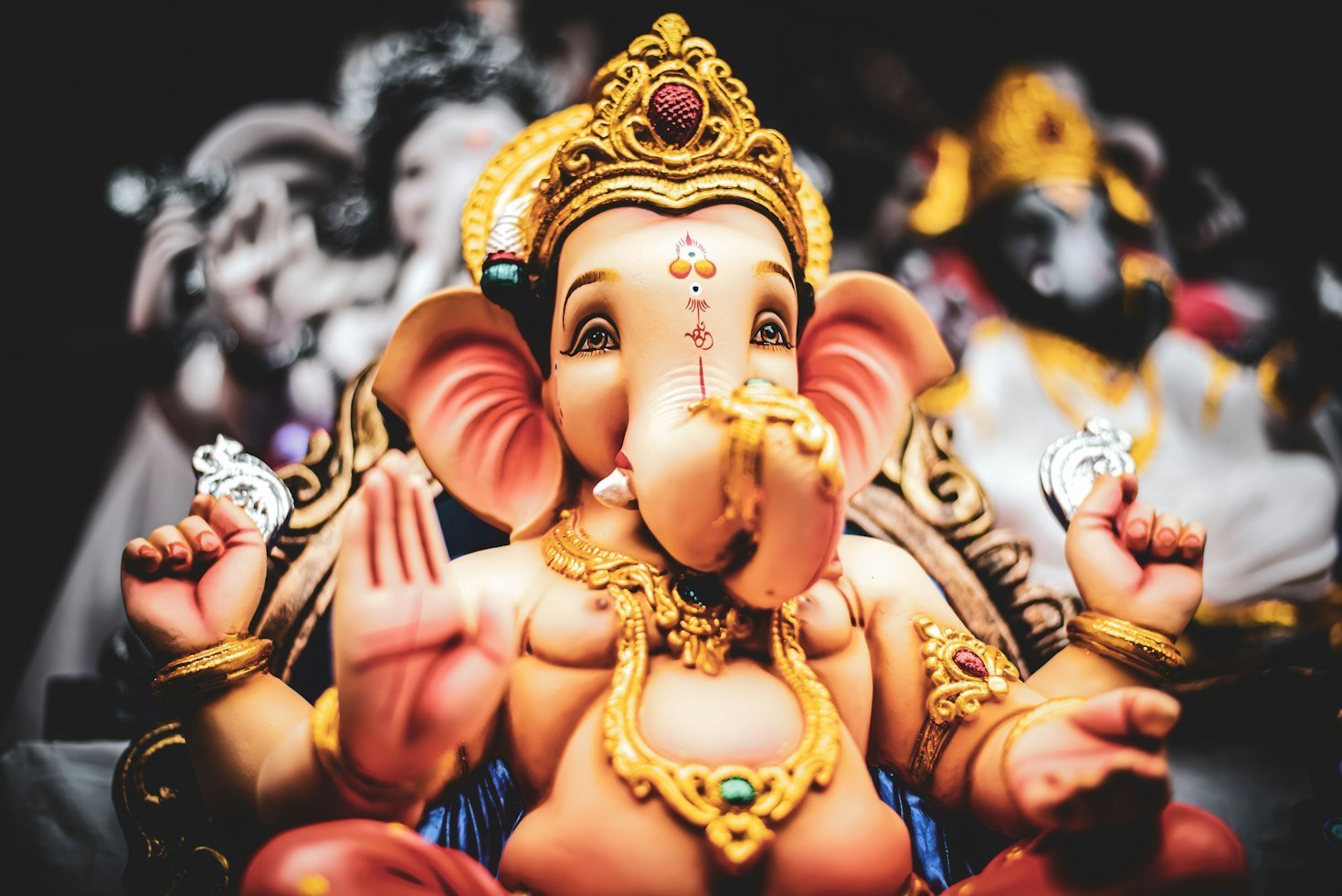 Shree Ganesh Ji Sitting Wallpaper